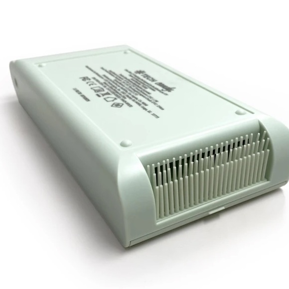 Light Mint Tech Candy Clean Slate UV Sanitizing Bed. - Picture 6 of 13